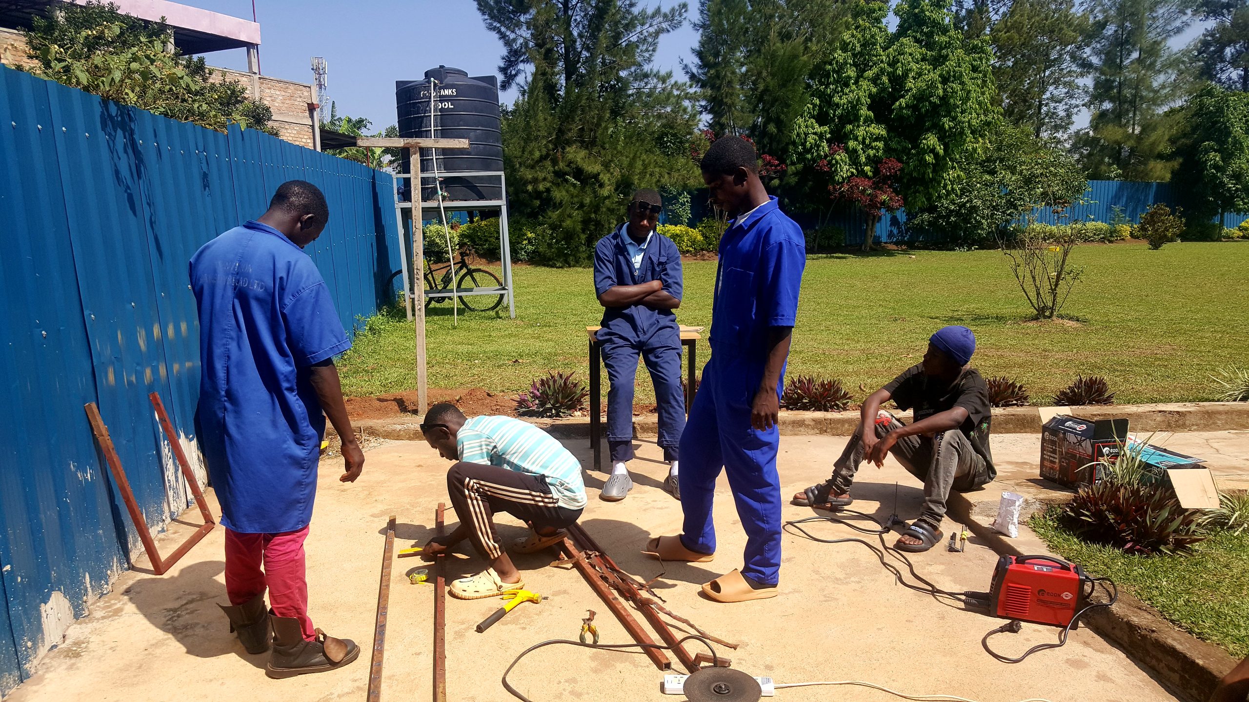 processed by AtomJPEG  1.5.0n